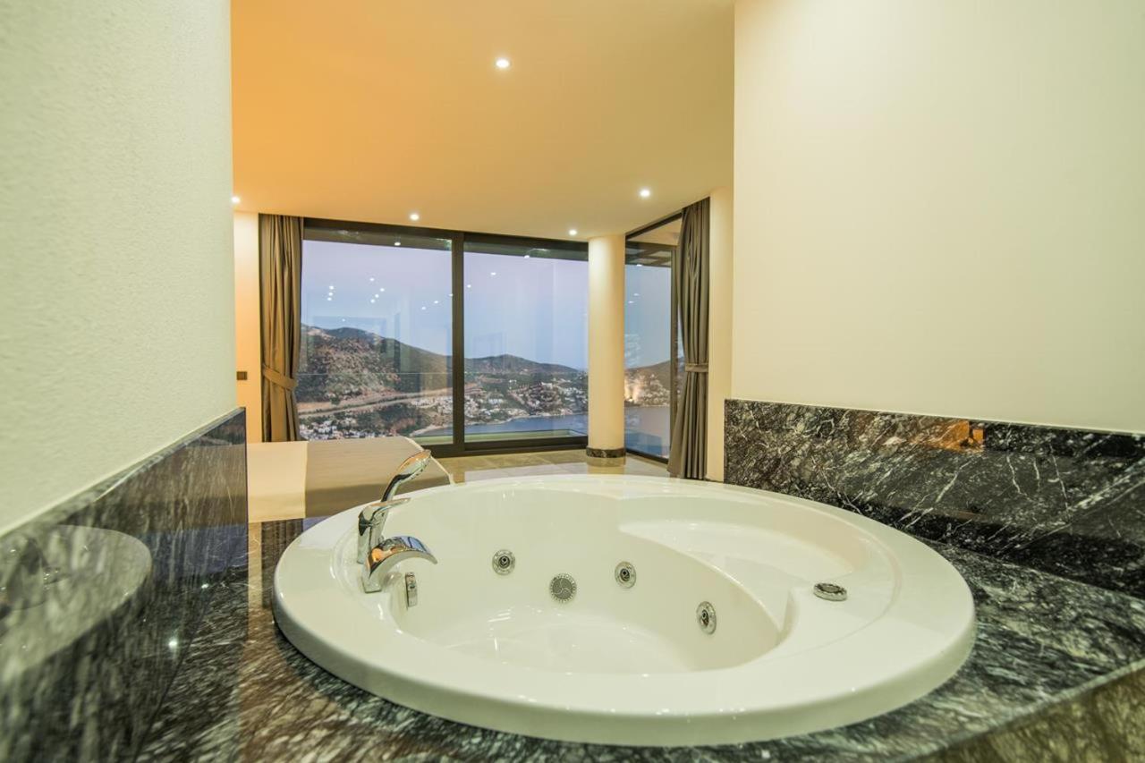 Villa Unlimited 2 Luxury 6 Bedroom Villa คาช ภายนอก รูปภาพ
